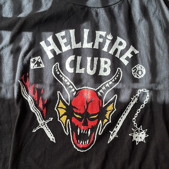 Stranger Things hellfire club tee - Picture 2 of 4